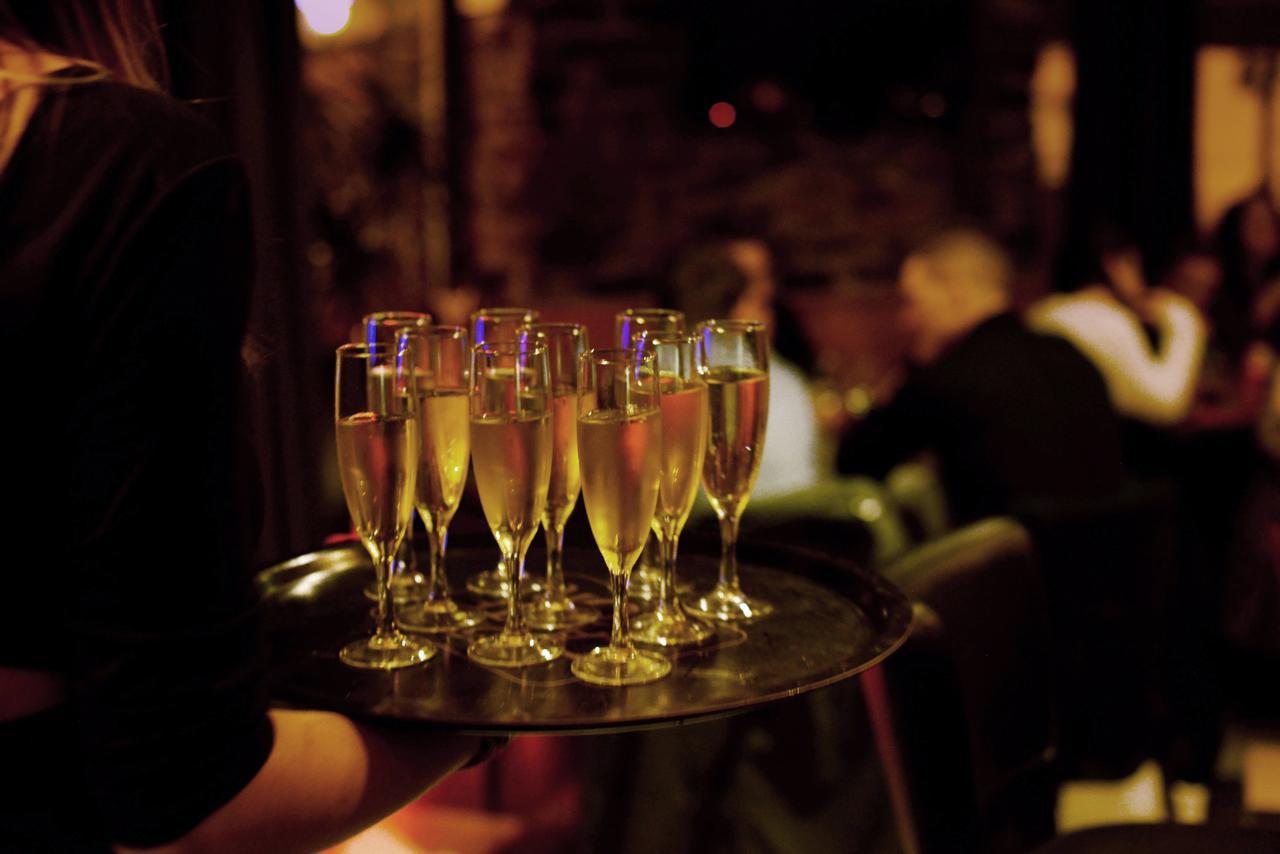 ホテルLe Bon Accueil Bagnères-de-Luchon エクステリア 写真