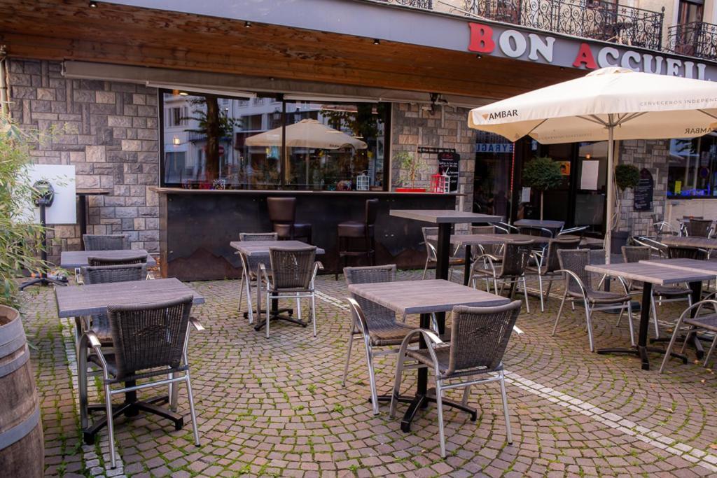 ホテルLe Bon Accueil Bagnères-de-Luchon エクステリア 写真